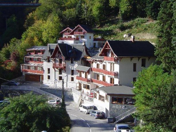 Hotel Les Chalets Brides-les-Bains Kültér fotó