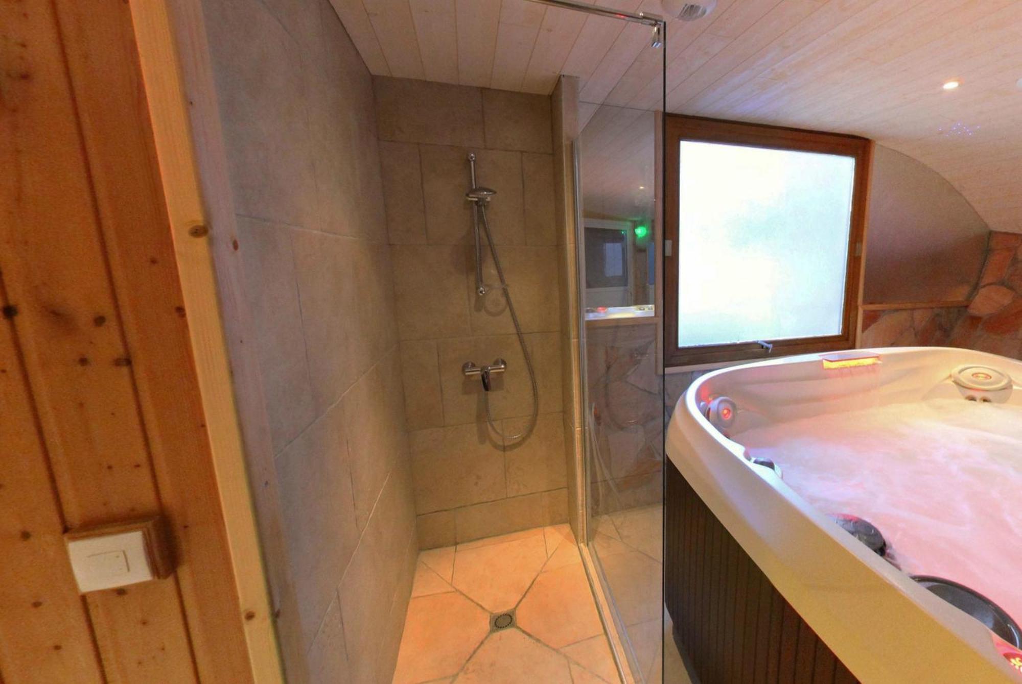 Hotel Les Chalets Brides-les-Bains Kültér fotó